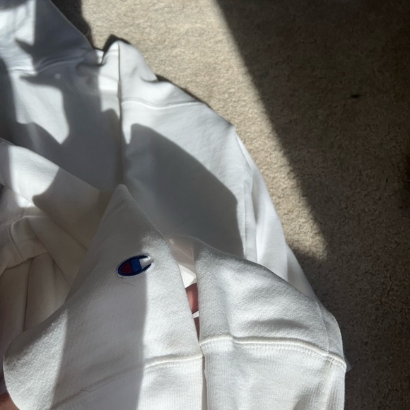 White champions hoodie, Kids medium (fits small/medium womens ) - Picture 4 of 7